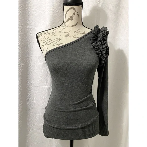 One Shoulder Ruffle Detail Gray Knit Top - Picture 1 of 3